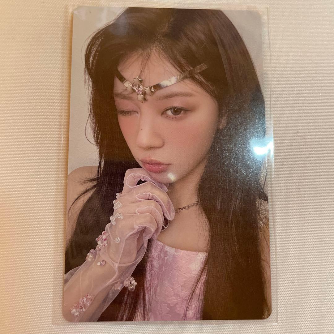 ILLIT illit アイリット モカ weverse トレカ bomb - メルカリ