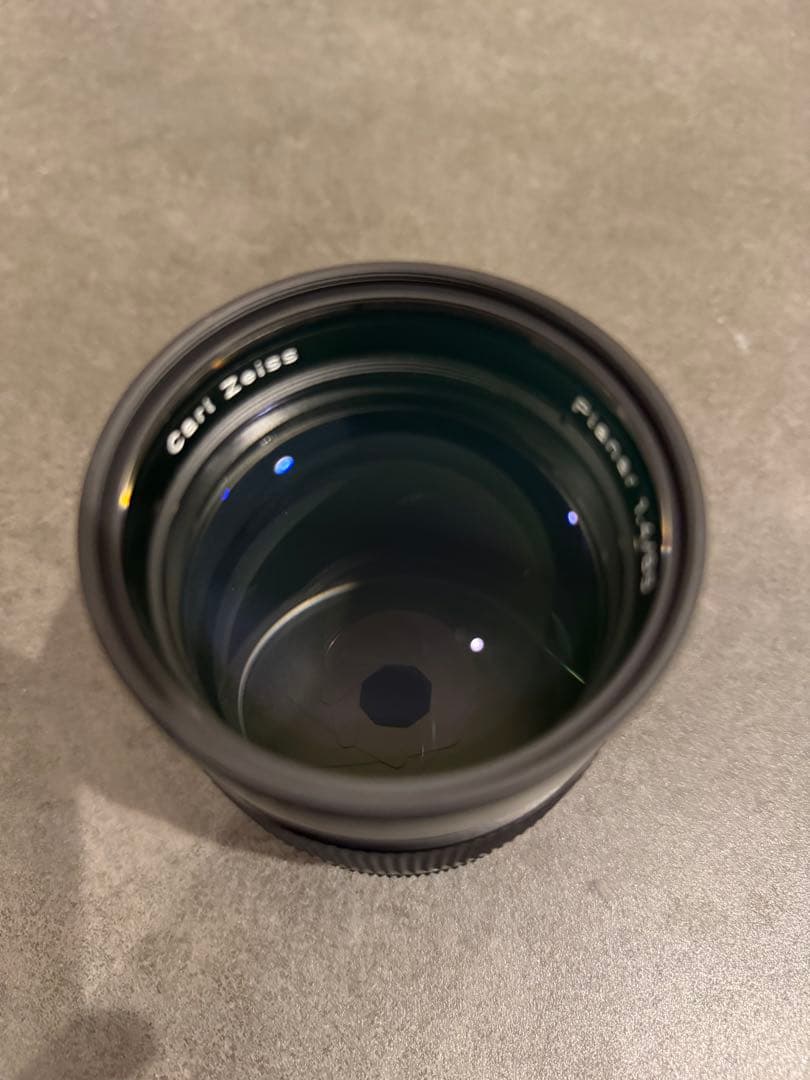 Carl Zeiss Planar T* 85mm F1.4 　オールドレンズ おすすめのオールドレンズはこれだ！第3回：Carl Zeiss Planar T* 85mm