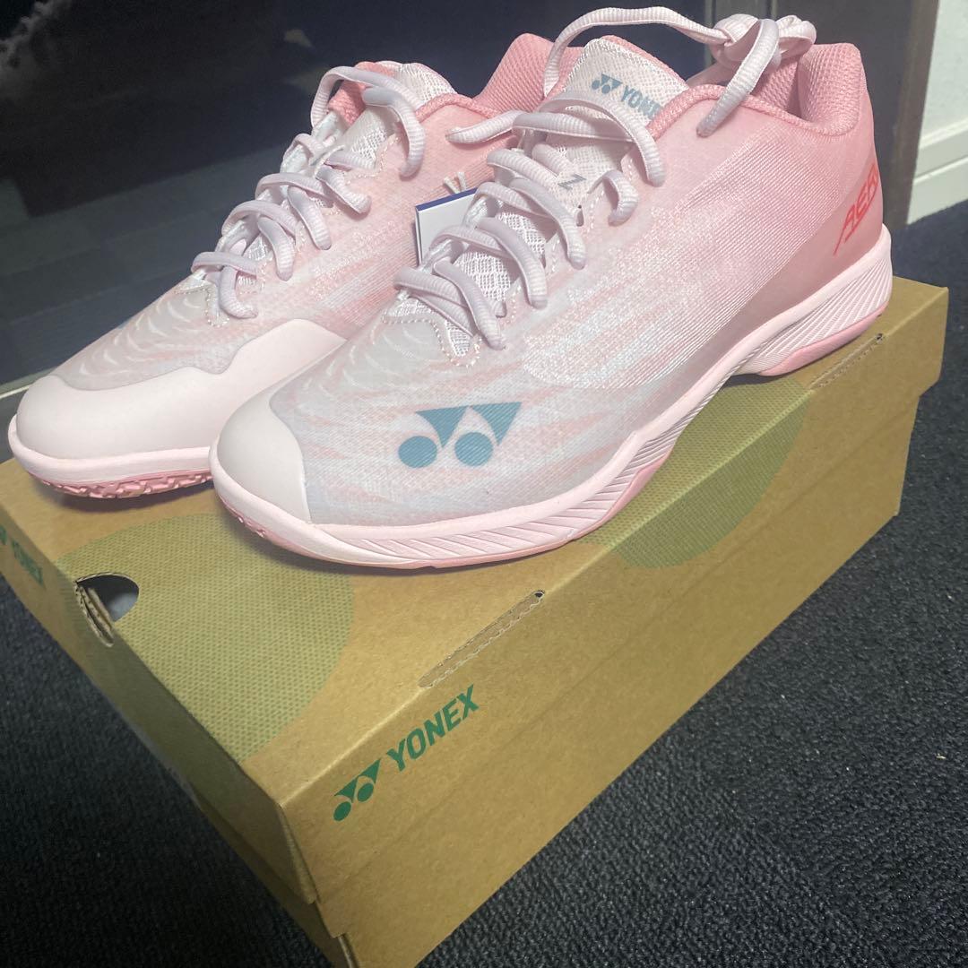 YONEX エアラスZ ピンク バドミントンシューズ 専門店限定 - メルカリ
