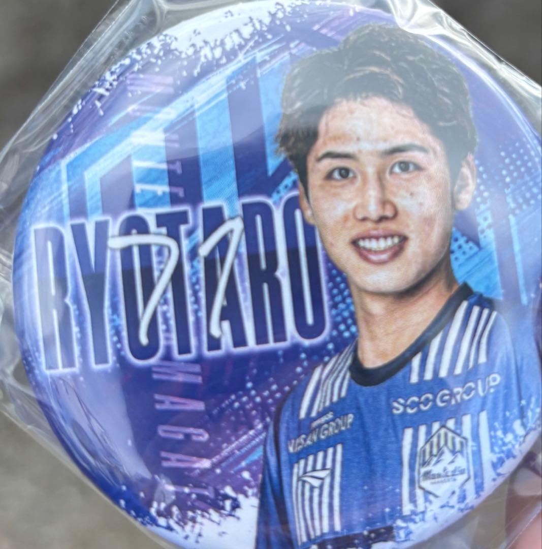 モンテディオ山形中村亮太郎 サッカーバッジ 約5cm - メルカリ