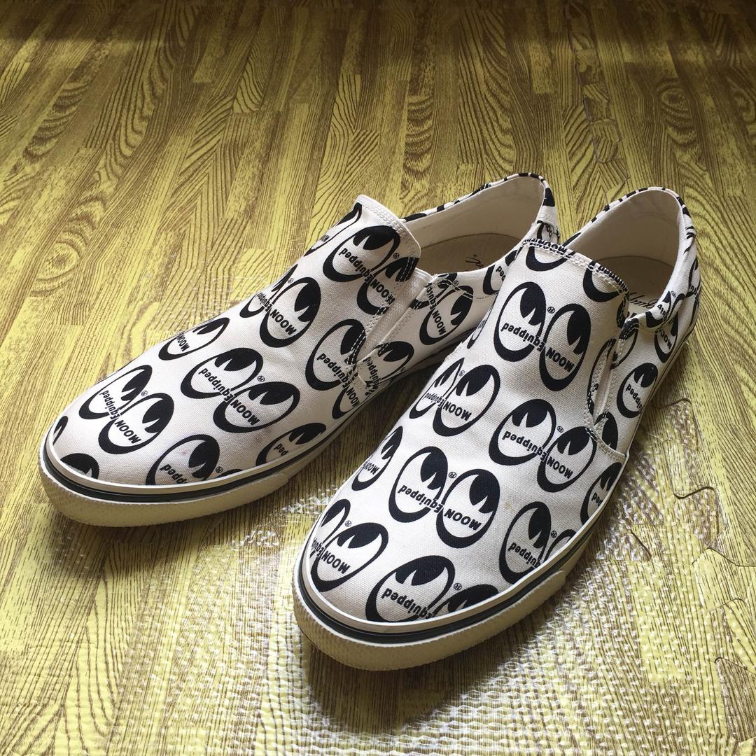 ムーンアイズ MOONEYES スリップオン デッキシューズ NOT VANS VANS X MOONEYES AUTHENTIC 44 DX (ANAHEIM FACTORY) – Mooneyes.com