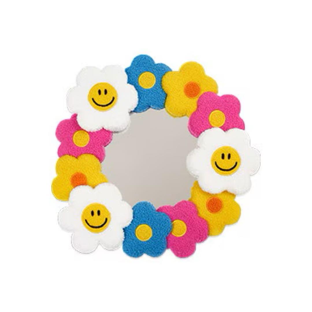 WIGGLE WIGGLE(ウィグルウィグル) 壁掛け鏡 タフティングミラー - Wiggle Bear