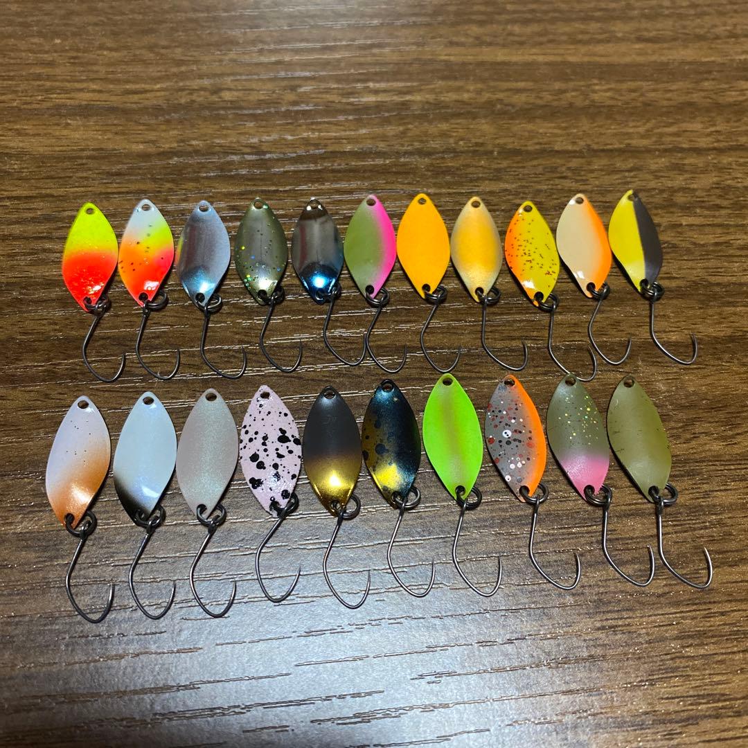 アキュラシー 0.9g オリカラ有り 値下げしました - メルカリ