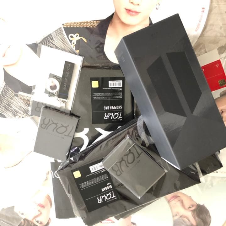 mos テテ うちわ bts テヒョン 公式 - メルカリ