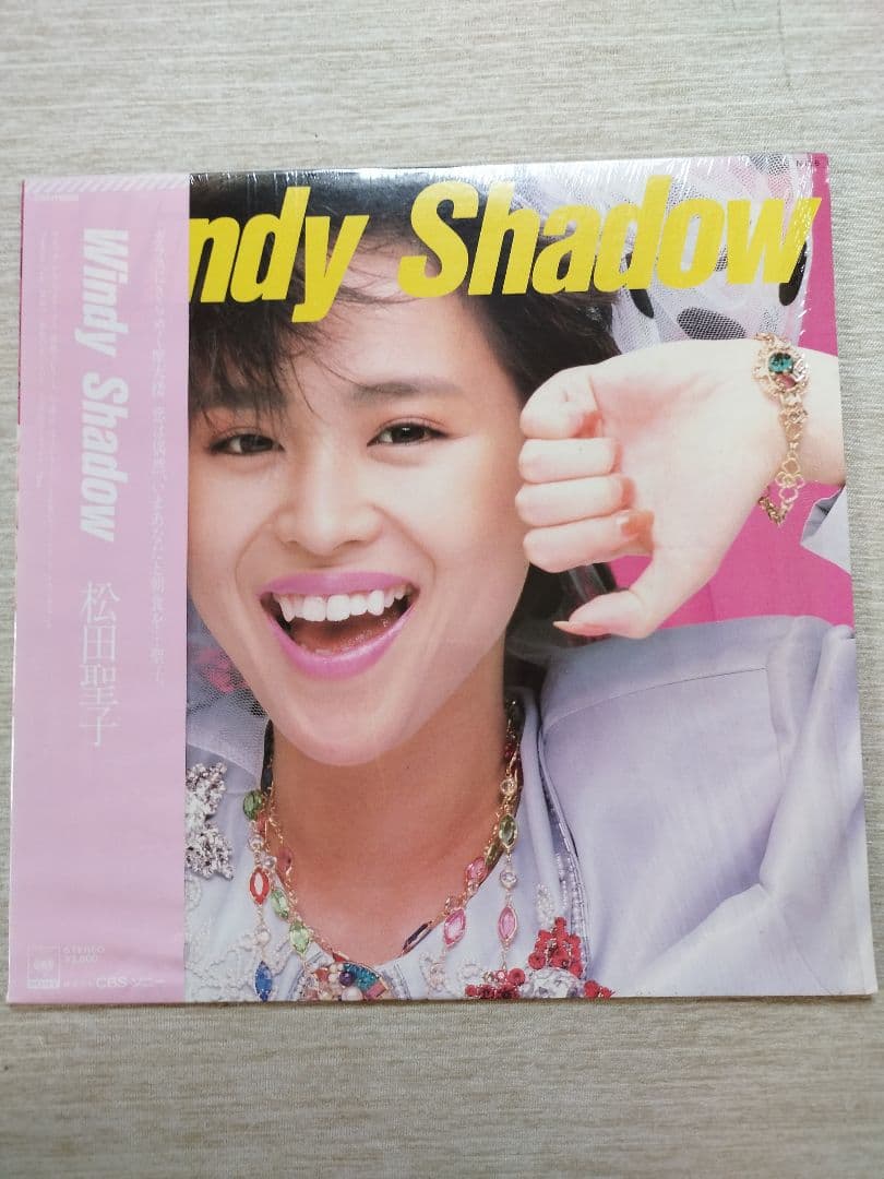 松田聖子／ Windy Shadow / LP 歌詞、帯付 - メルカリ
