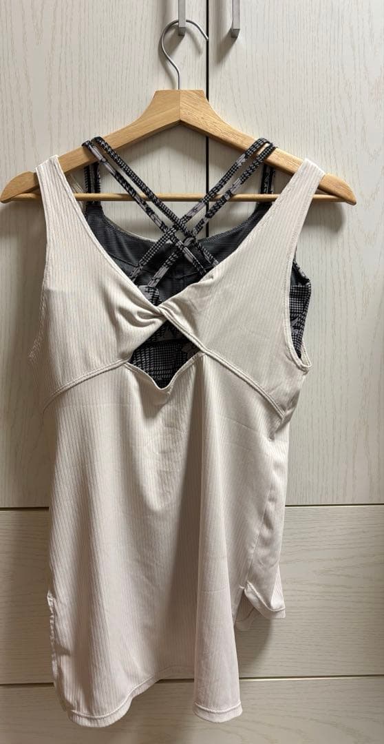 スカーラ ヨガウェア ブラトップ・タンクトップセット Sサイズ - メルカリ