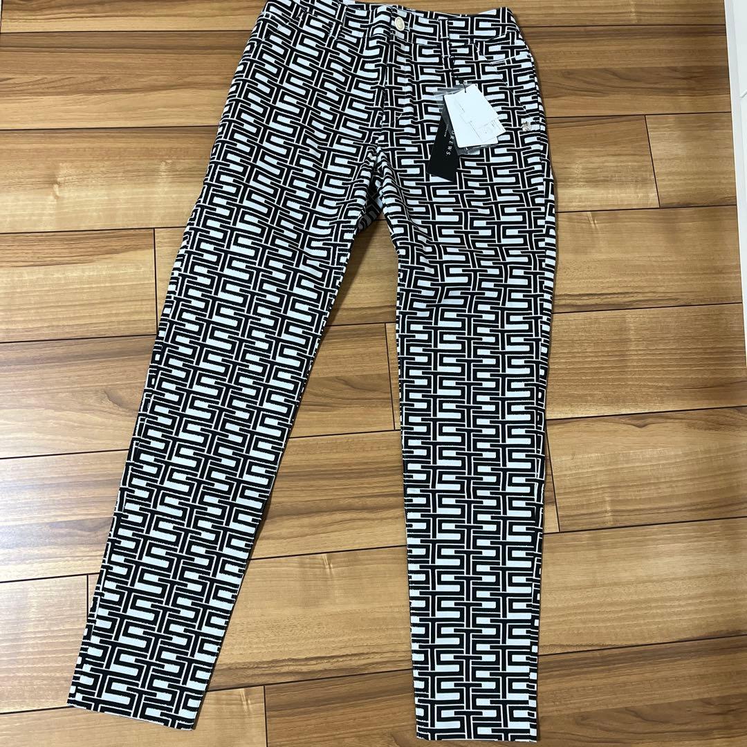★セントアンドリュースゴルフ　幾何学模様レディースパンツM新品★ セントアンドリュース（ST.ANDREWS）（レディース）ゴルフウェア N/PE