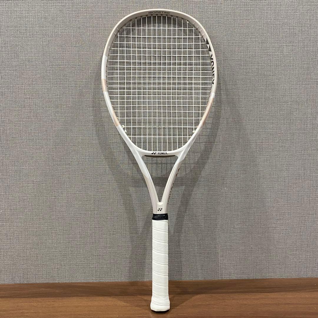 【YONEX】ヨネックス　VCORE 100 サンドベージュ テニスラケット Amazon | ヨネックス VCORE 100 サンドベージュ テニスラケット (4 1/8