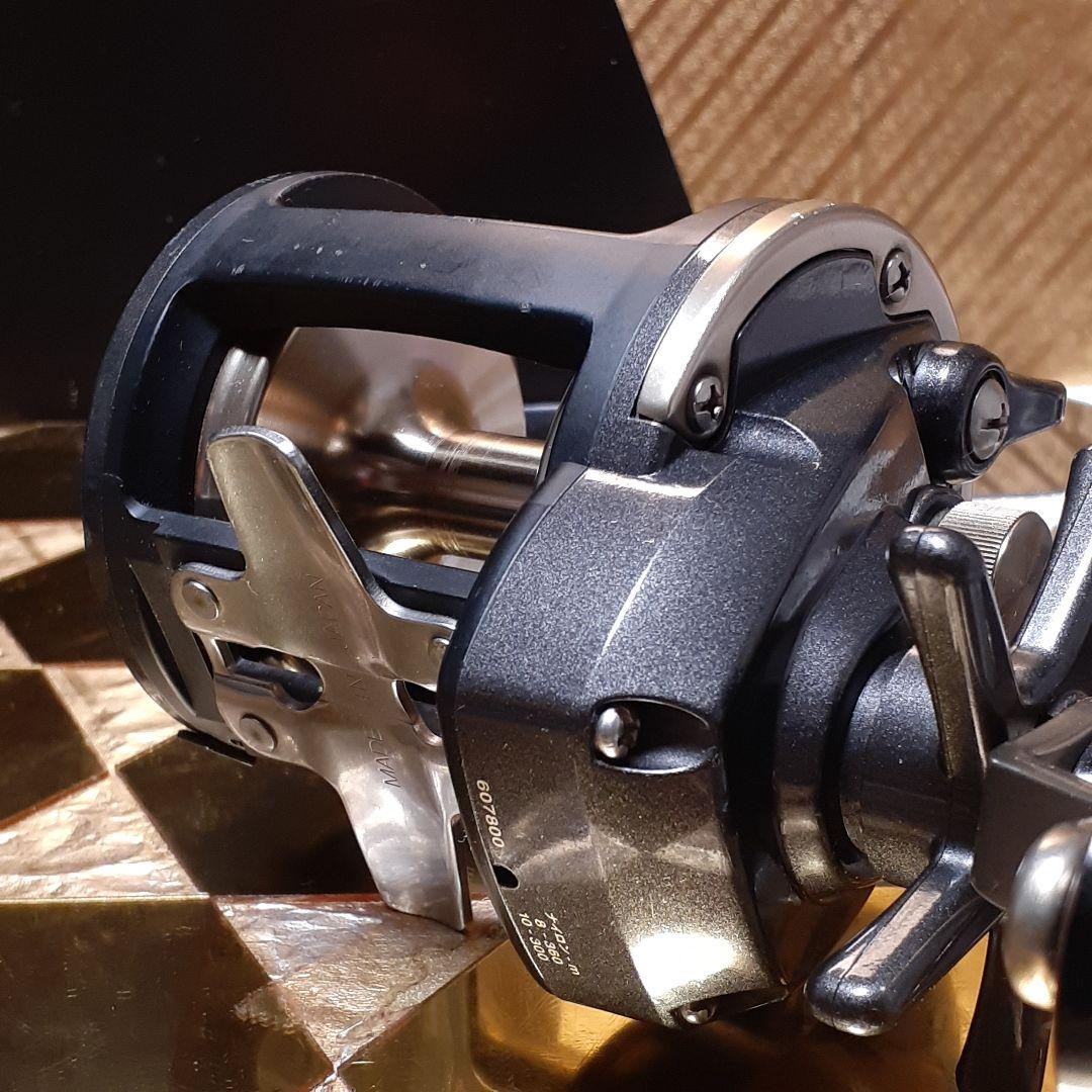 ダイワ 巨鯉 40W ベイトリール 遠投釣り 石鯛 イシダイ美品 - メルカリ