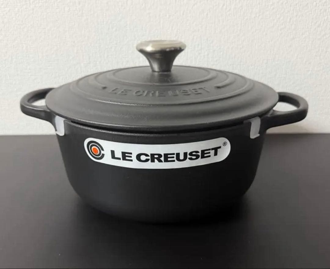 新品未使用 ル・クルーゼ ココットロンド 20cm マットブラック - メルカリ