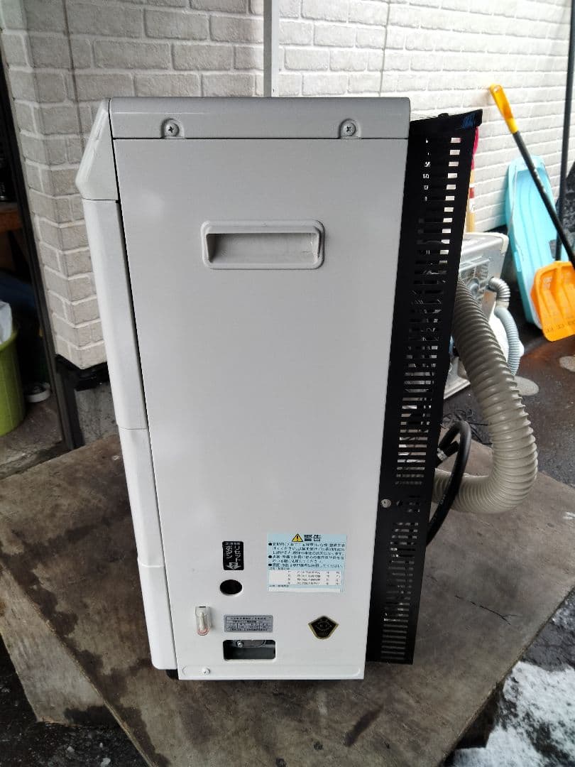 札幌発コロナFF温風石油ストーブ！品番「FF‐VG4214S」2014年式中古①