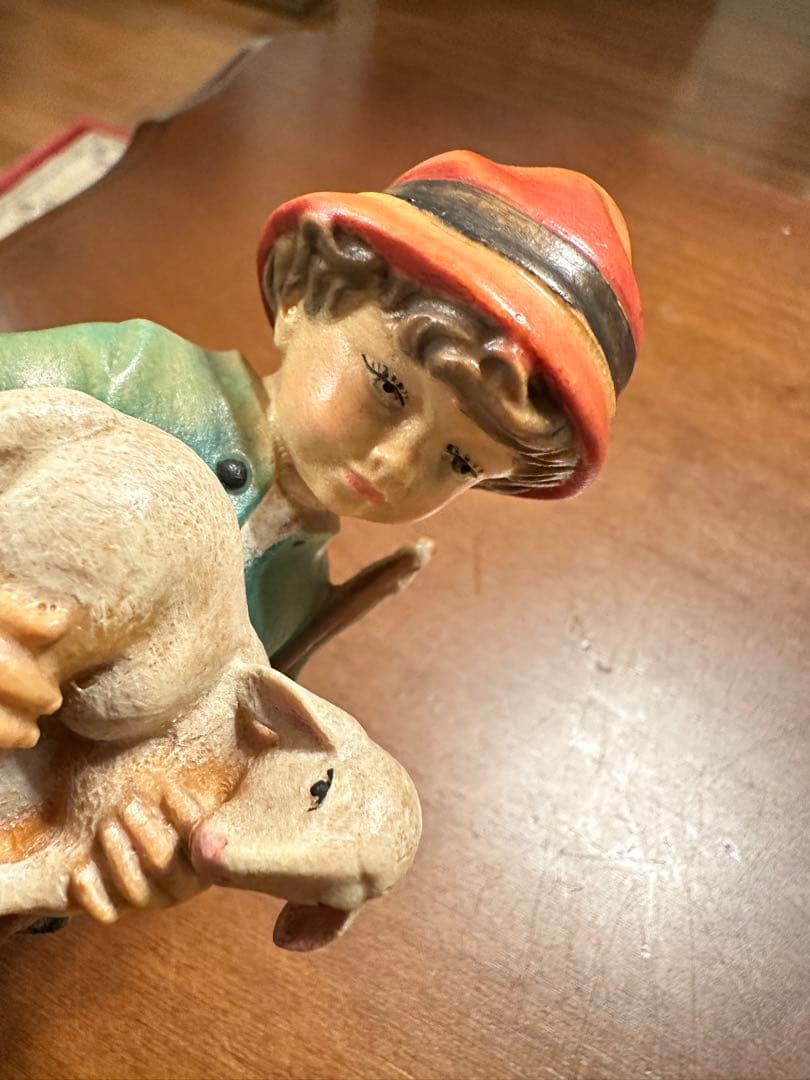 イタリア Conrad Moroder社 木彫り人形 写真追加しました - メルカリ