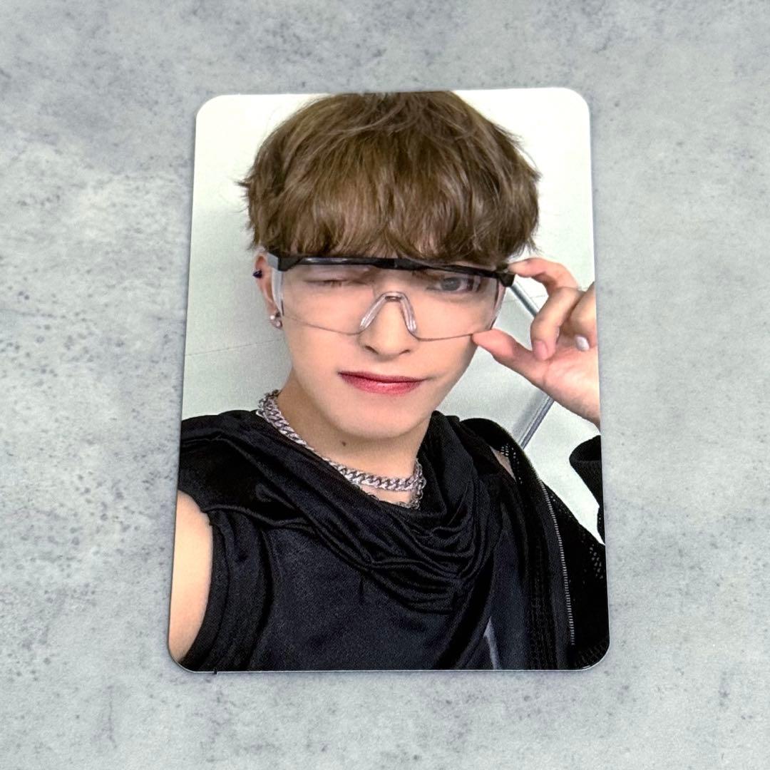 ATEEZ OUTLAW MINIRECORD ホンジュン ラキドロ トレカ - メルカリ