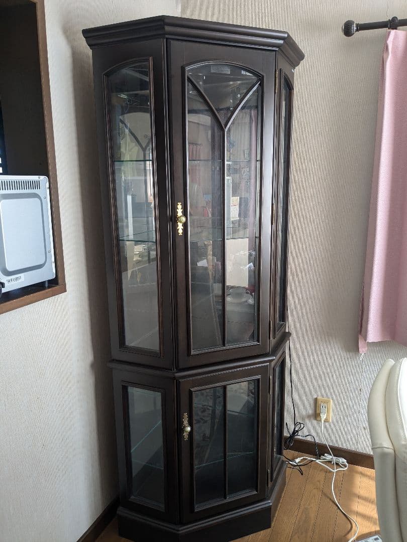 カリモク　アンティーク　コーナー　飾り棚　カップボード　キャビネット COLONIAL（カリモク家具） カリモク コーナーボード アンティーク