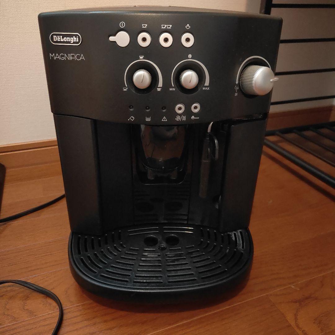 デロンギ　Delonghi 全自動コーヒーマシン ESAM1000SJ Amazon | デロンギ 全自動コーヒーマシン ESAM1000SJ | De'Longhi