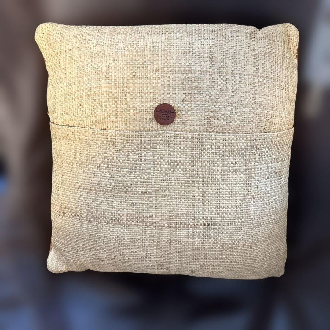 エンリペグリン]革+小花刺繍ビーズ クッションカバー+中袋