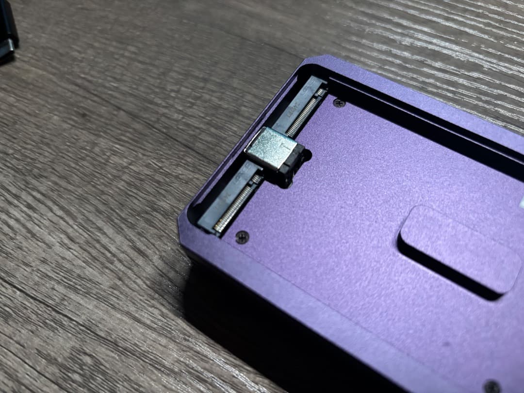 JEYI 4-bay NVME 外付けSSDケース 40Gbps DAS - メルカリ