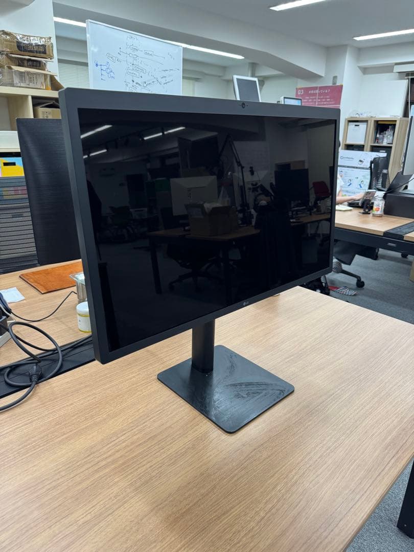 美品 LG UltraFine 5K Display 27MD5KA Amazon.co.jp: LG(エルジー) UltraFine 5K Display 27MD5KA-B