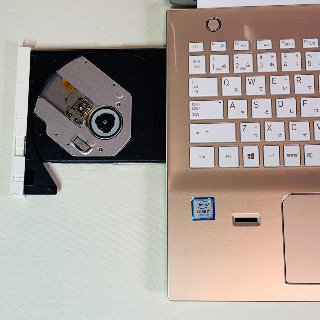 Core i7✨7世代✨SSD1TB✨16GB✨オフィス✨東芝✨ノートパソコン