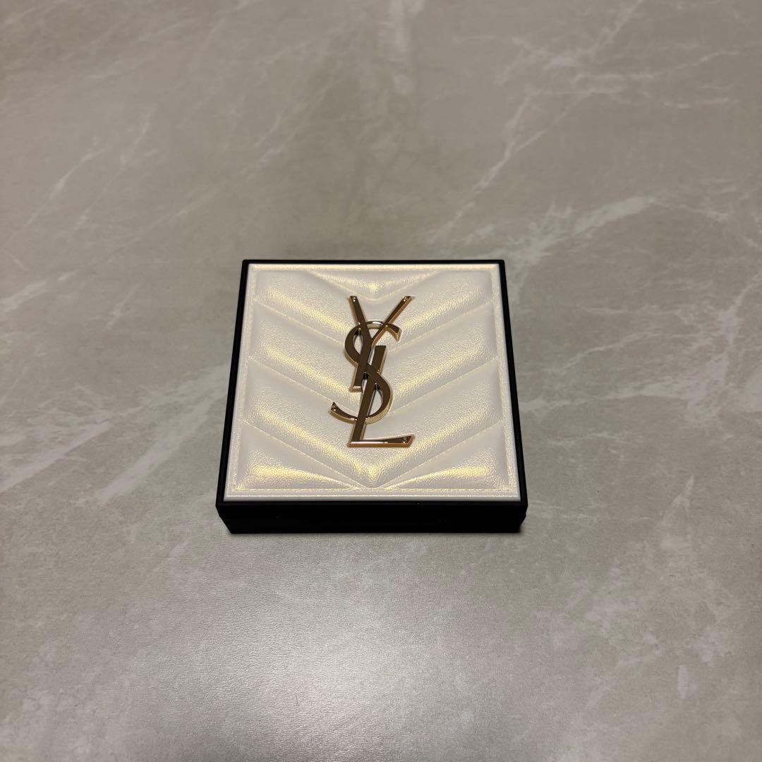 《新品未使用》YSL フェイスパウダー No.01