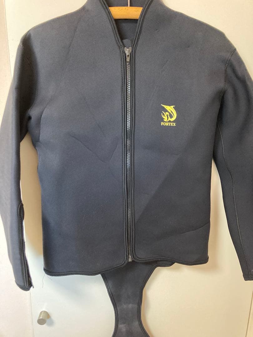 FORTEX ブラック タッパー ジッパー付き - メルカリ