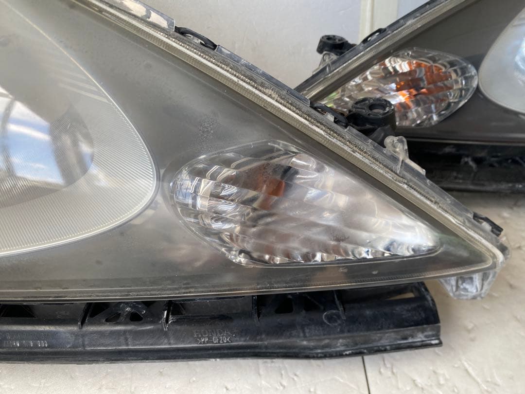 ホンダ フィット GE6 / GE7 / GE8 純正ヘッドライト左右セットです