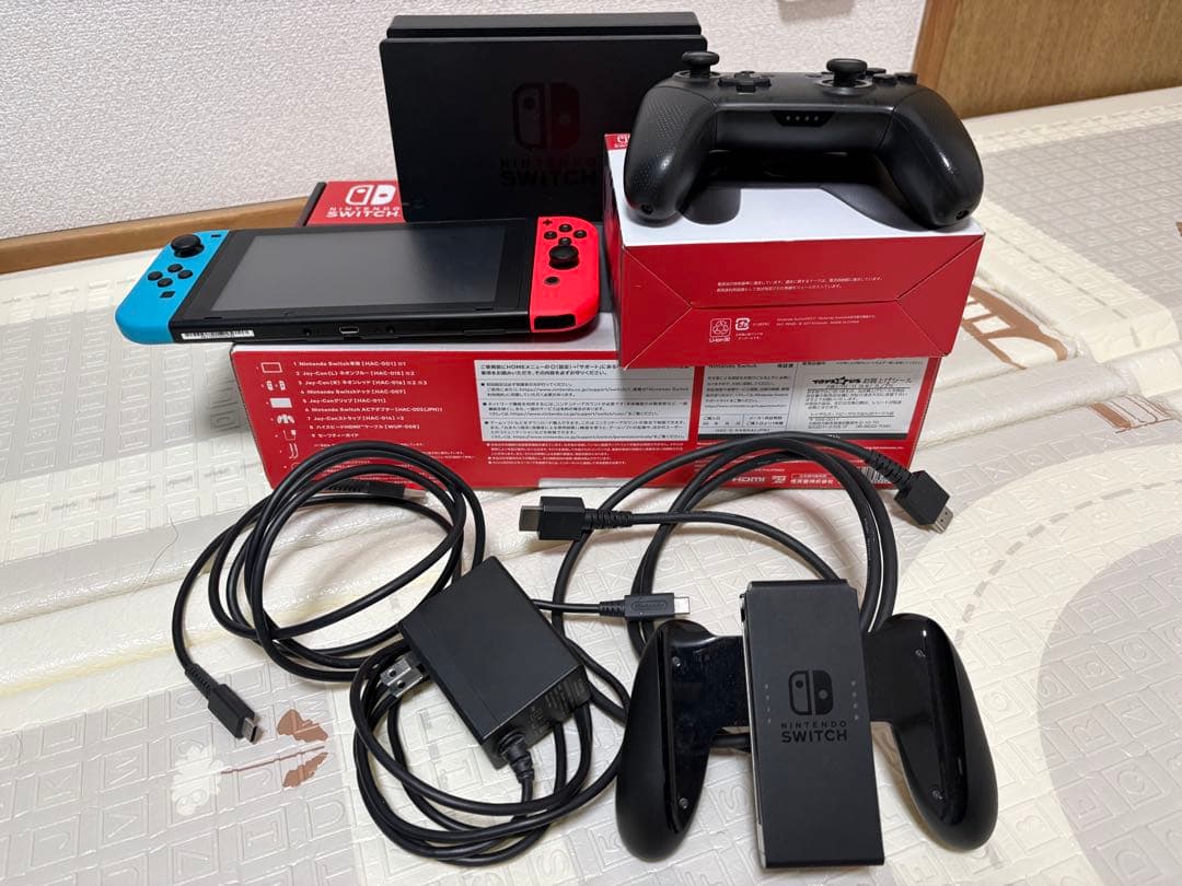 Nintendo Switch ネオンレッド/ネオンブルー 本体とプロコンセット