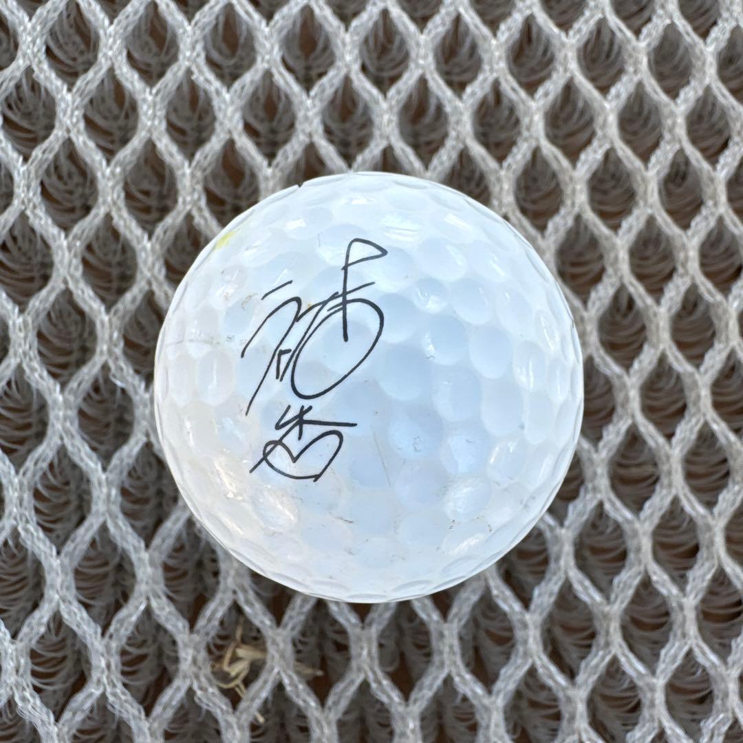 大人気 安田祐香 女子プロゴルファー Z-STAR ダイヤ サイン入りボール