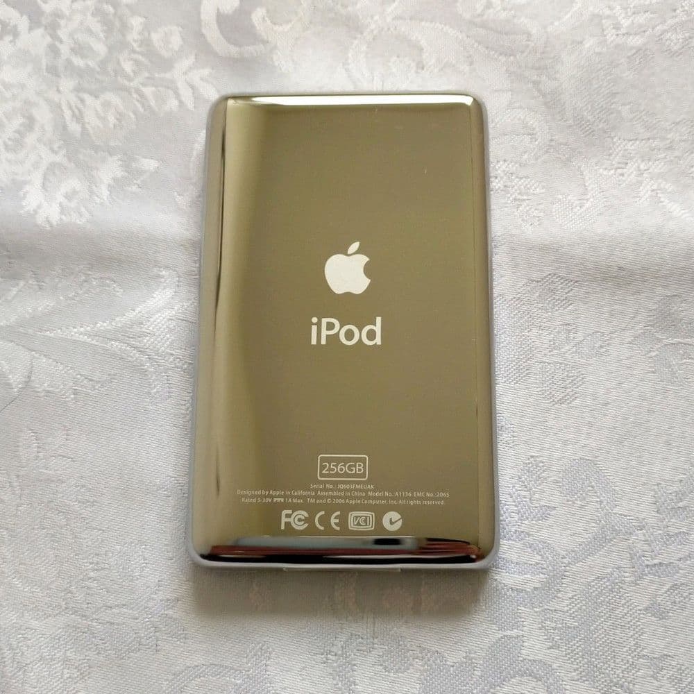 美品】iPod Classic 第6世代 ブラック MC297化 256GB - メルカリ