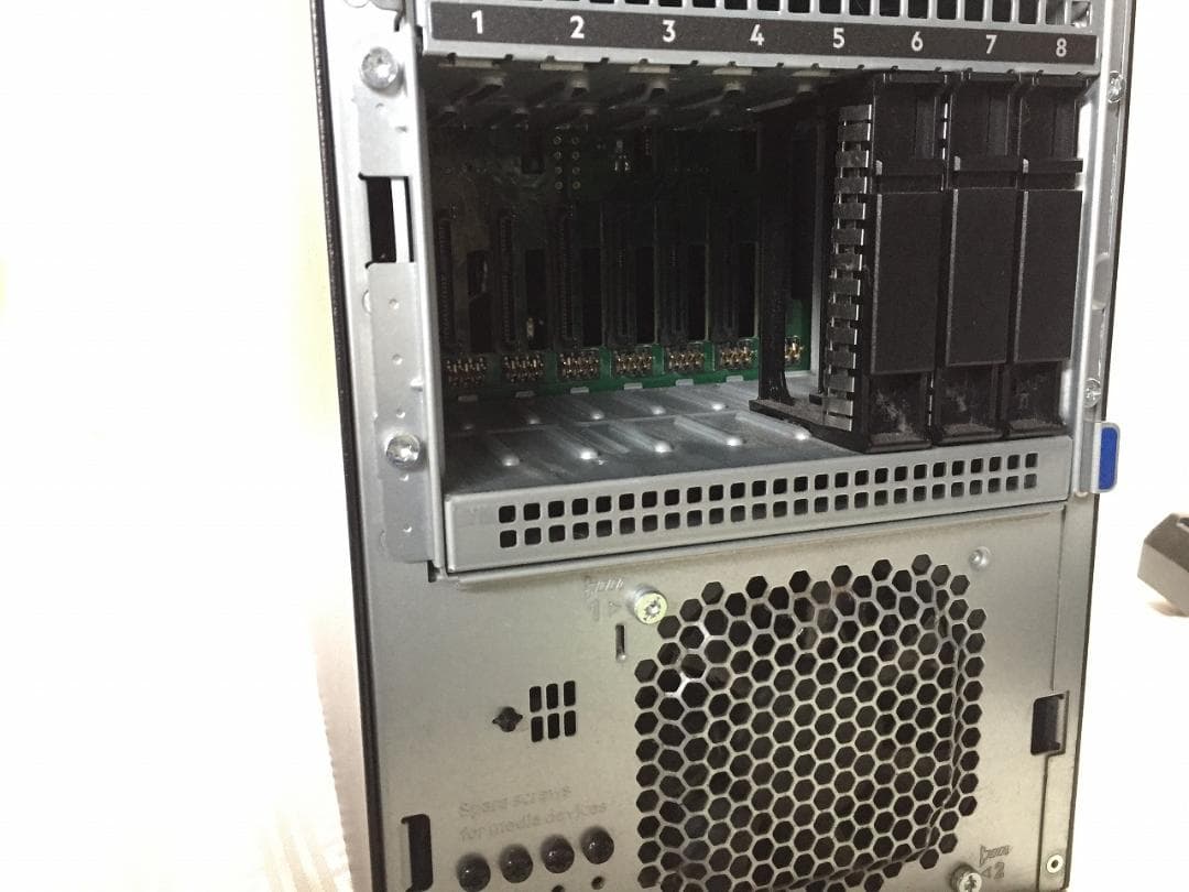 HPE ProLiant ML30 Gen10 サーバー - メルカリ