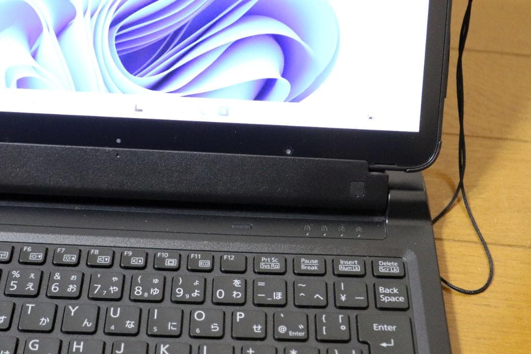 Windowsタブレット本体 ARROWS Tab Q7310/DE i3 4G 128G 13.3Win11