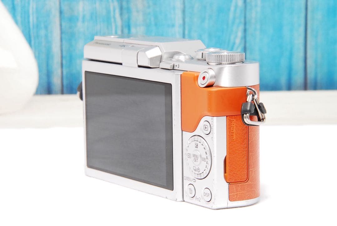 ショット数611回 LUMIX GF9 SNS Wi-Fi チルト ミラーレス - メルカリ