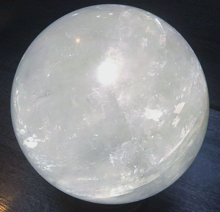 超巨大水晶玉　パワーストーン　風水　開運玉 楽天市場】開運 巨大 天然 レインボー 水晶玉 クリスタル 置物 97mm