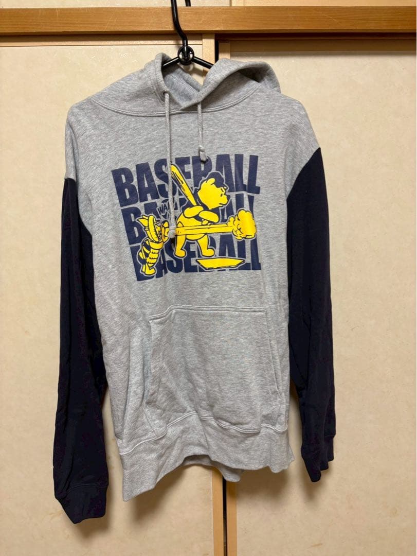 横浜DeNAベイスターズ +Bくまのプーさんスウェットパーカー Mサイズ 1/9(土)+Bにて、くまのプーさんスペシャルアイテムほか新商品を発売