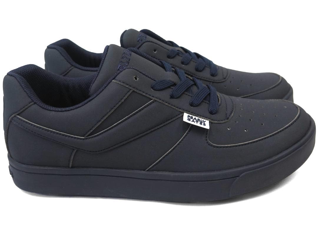 展示品●パーリーゲイツ●ローカット　ソフトスパイク　ゴルフシューズ　27.5cm