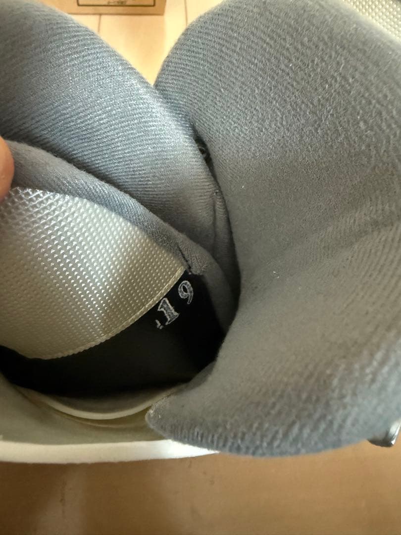 《札幌市内手渡し可能》スキー 3点セット ブーツ 板 ストック kazama