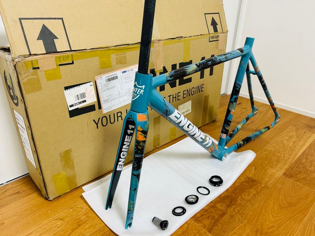 ENGINE11 フレーム -CRITD HUNTER BROS-