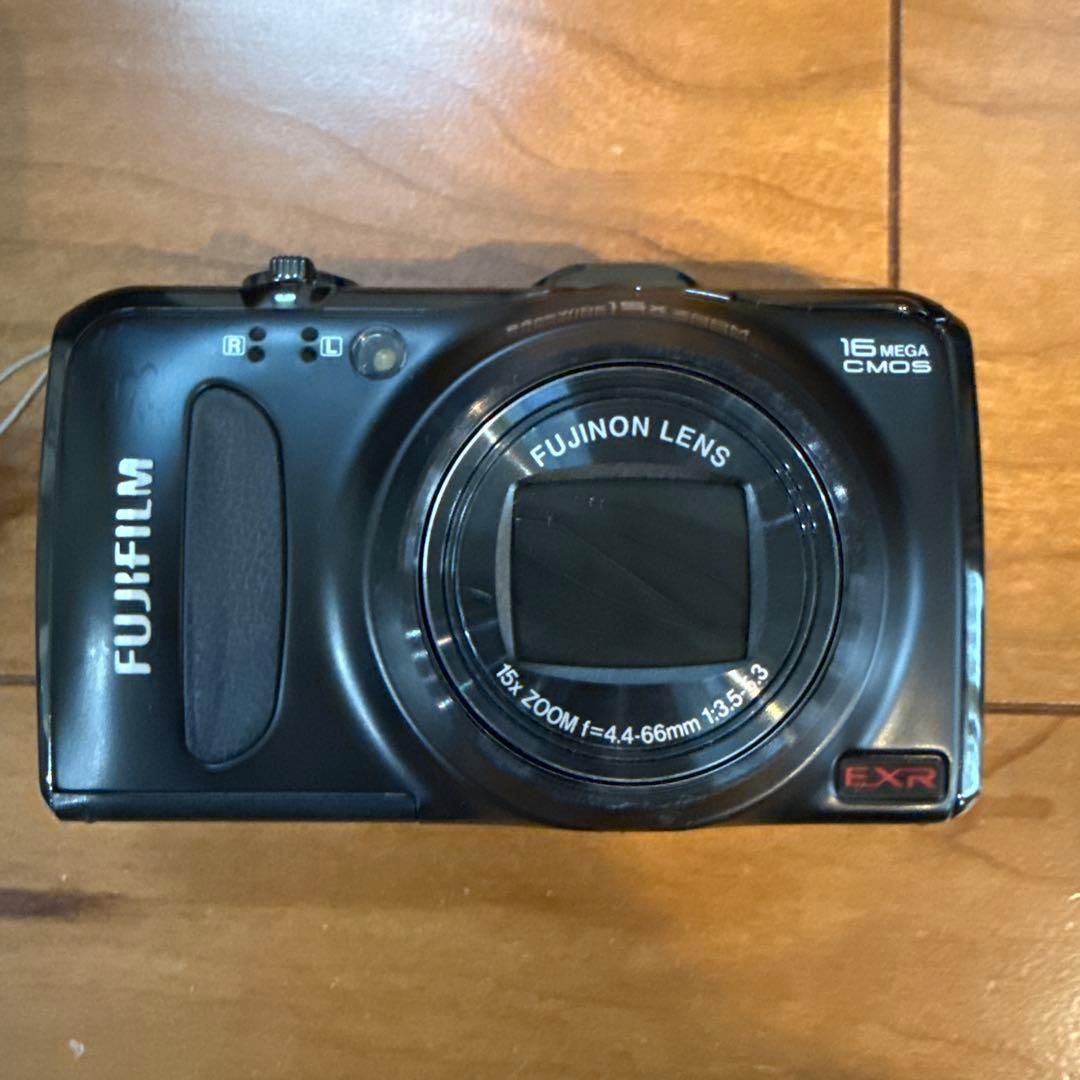 FUJIFILM FinePix Z200EXR 16MP - メルカリ