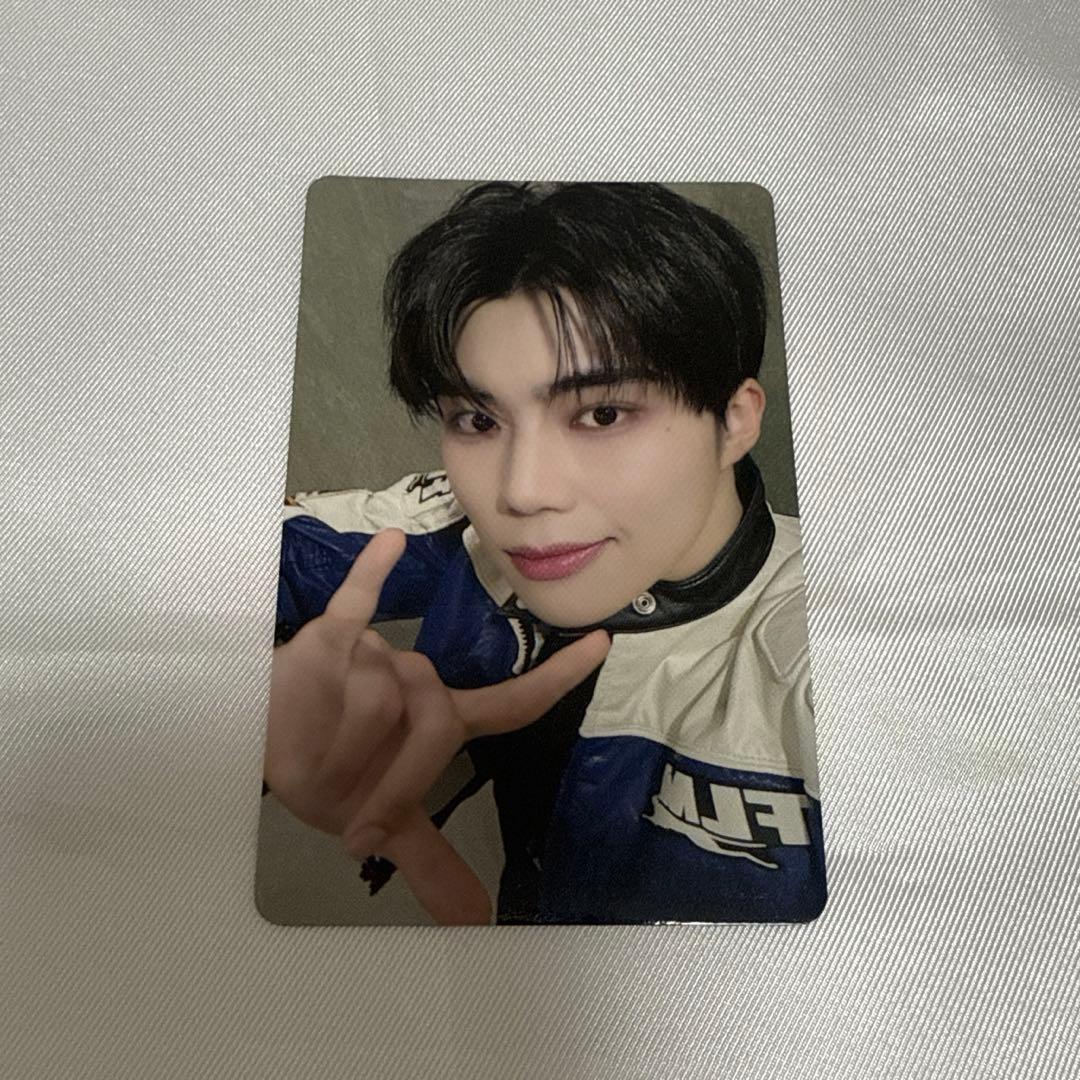 zb1 here&now ゴヌク トレカ 完全生産限定盤 封入 ゼベワン - メルカリ