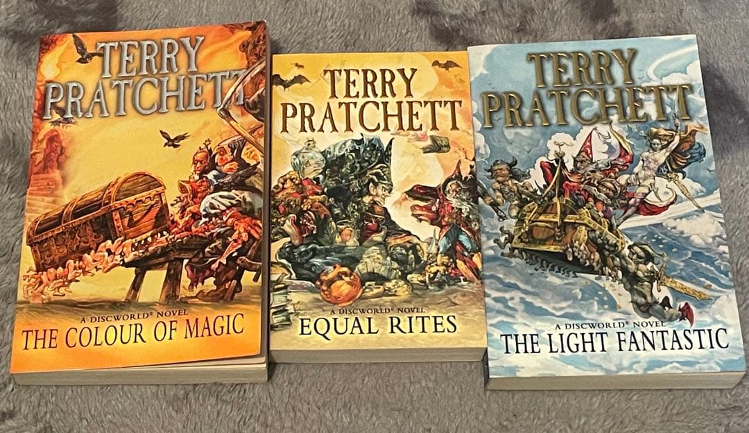 テリー・プラチェット ディスクワールドシリーズ 3冊セット - メルカリ
