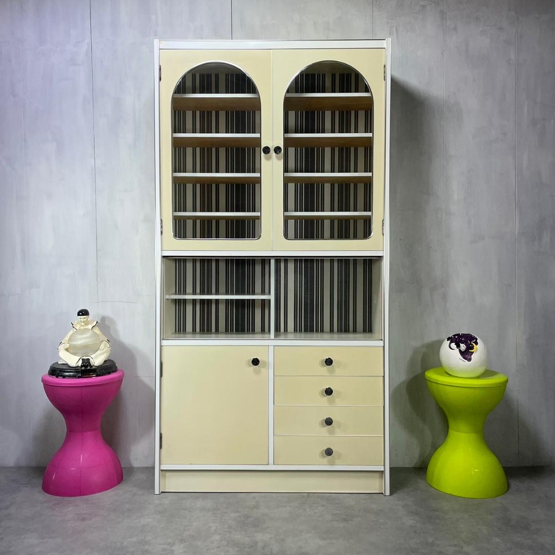 70's 昭和レトロ レトロポップ 食器棚 ホワイト 収納 当時物 - メルカリ