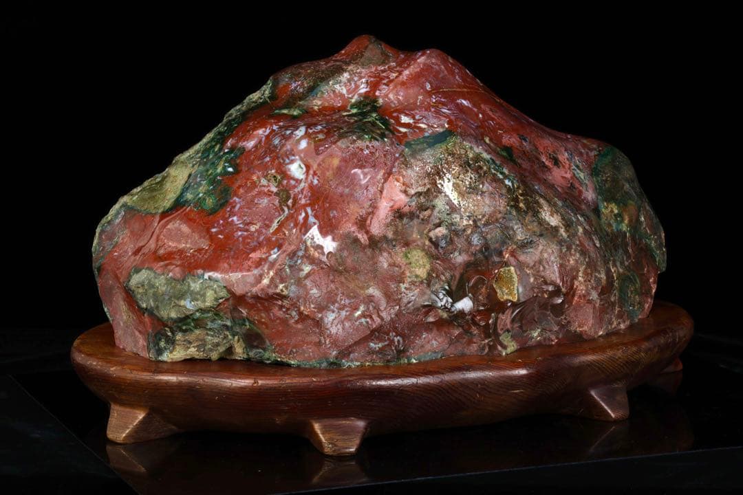 越*ニ様 【希少・美石】佐渡 五色石 水石 原石 鑑賞石 台座付 44.6kg