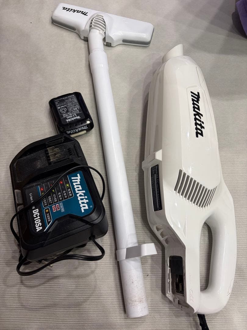 マキタ 充電式クリーナー マキタ 充電式クリーナー