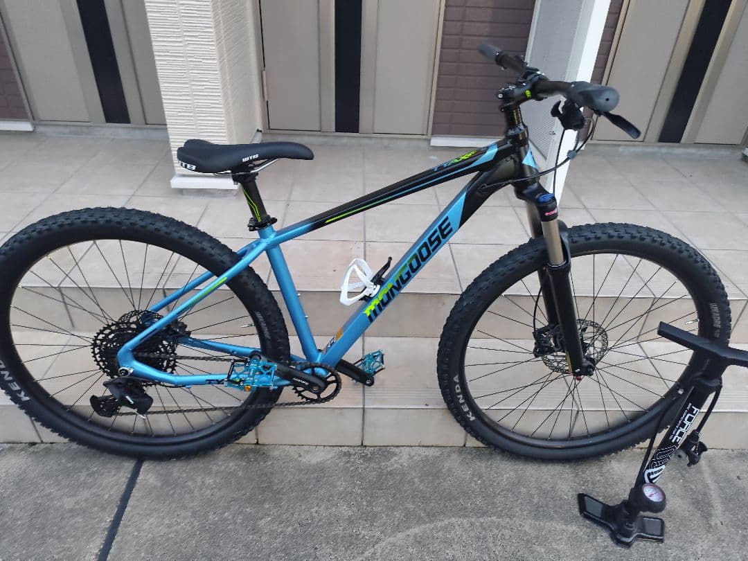 MTB MON　未使用に近い アイジュサイクル MTBモデル 折りたたみ自転車 20インチ 自転車 シマノ