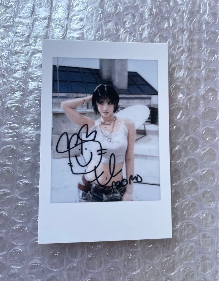 TWICE THIS IS FOR yizhiyu 1.0 中華 モモ トレカ - メルカリ