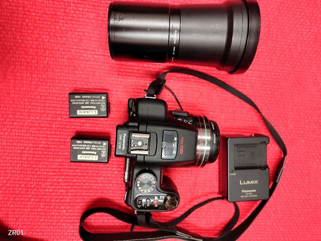 Panasonic Lumix FZ100 デジタルカメラ Amazon.com : Panasonic Lumix DMC-FZ100 14.1 MP Digital Camera with