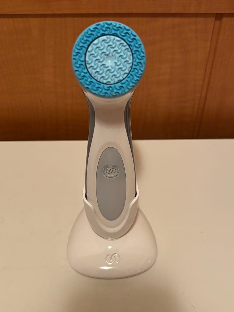 genLOC ニュースキン ルミスパ スターターキット　充電器付き　標準タイプ 楽天市場】ニュースキン genLOC ルミスパ スターター キット（ノーマル