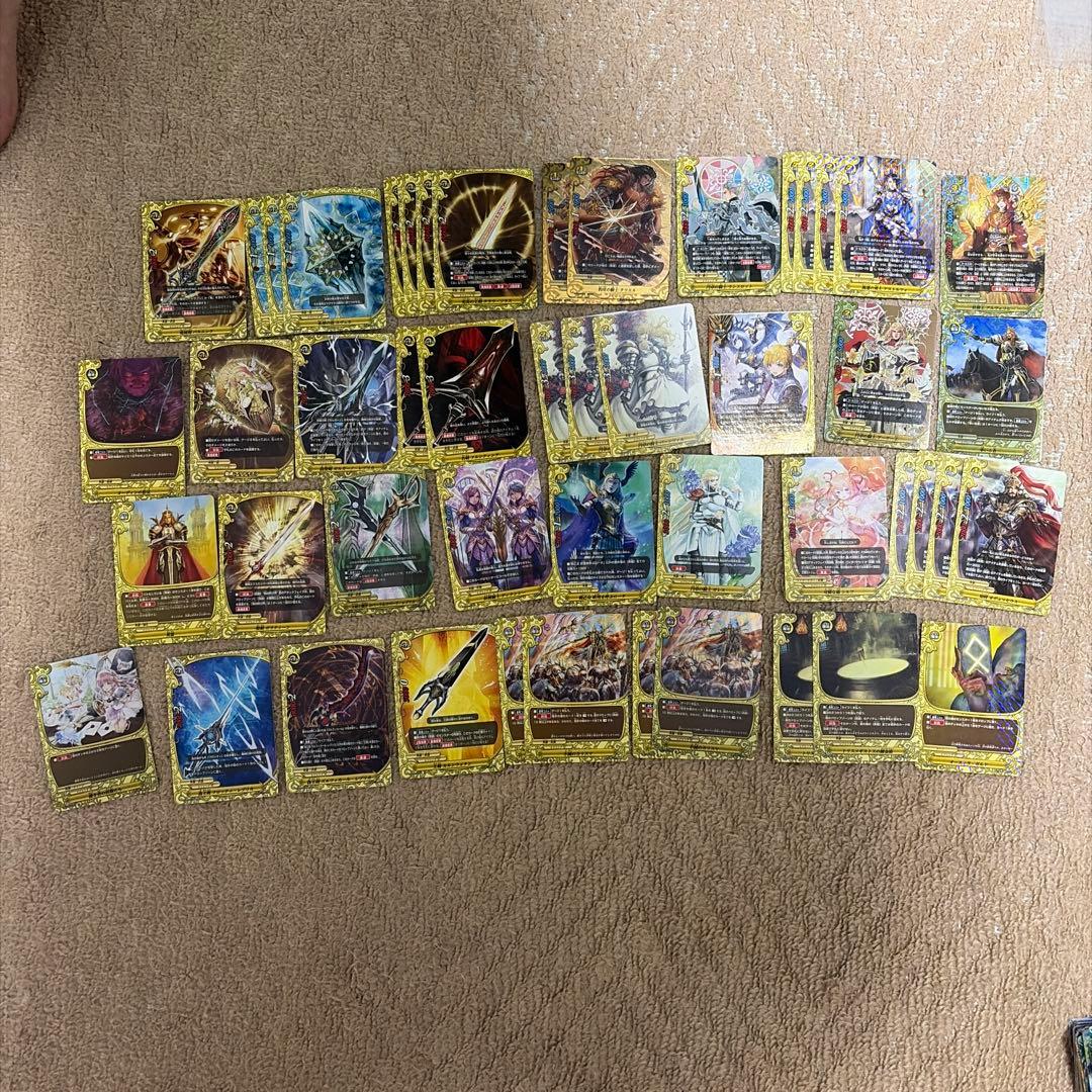 バディファイト トレーディングカードセット 30枚以上 英雄 - メルカリ
