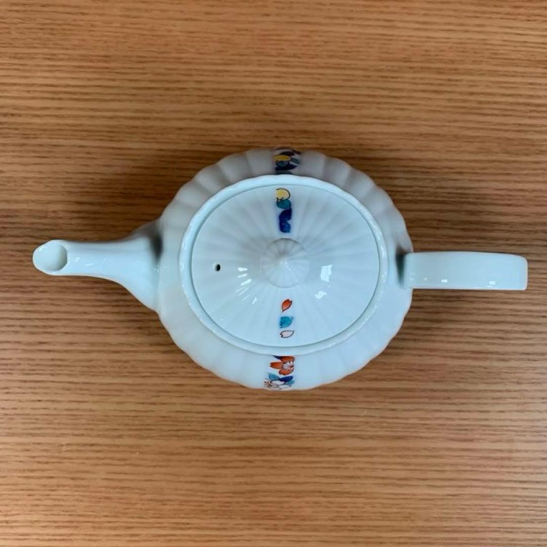 伊万里焼 畑萬陶苑：鍋島 帯桜・橘文 菊割ポット☆ - メルカリ