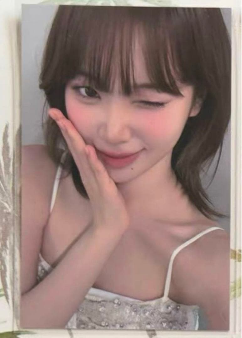 LESSERAFIM チェウォン ツアー 香港入場zone特典トレカ - メルカリ